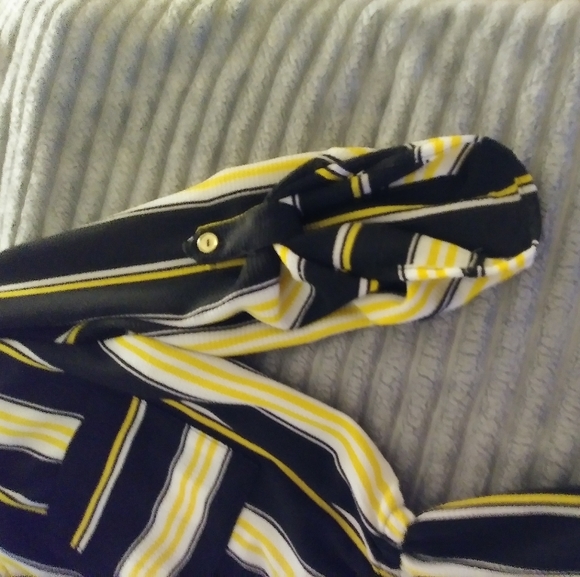 Cute dresss - Picture 3 of 4